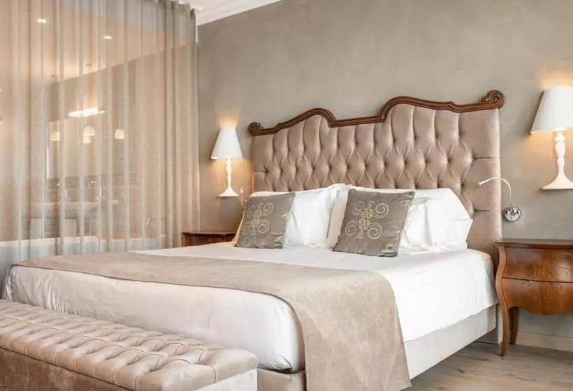 اتاق لوکس با چشمانداز دریاچه, Grand Hotel Fasano