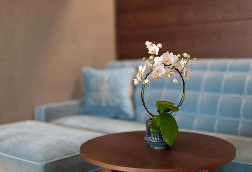 Suite with lake view, Grand Hotel Fasano