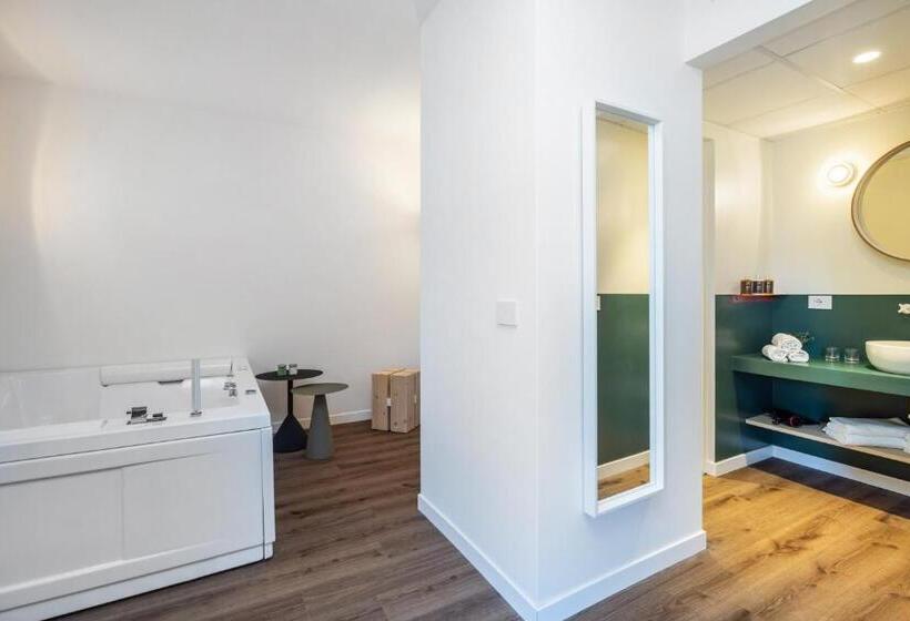 סוויטה עם ג'קוזי, Al Sorriso Greenpark & Wellness