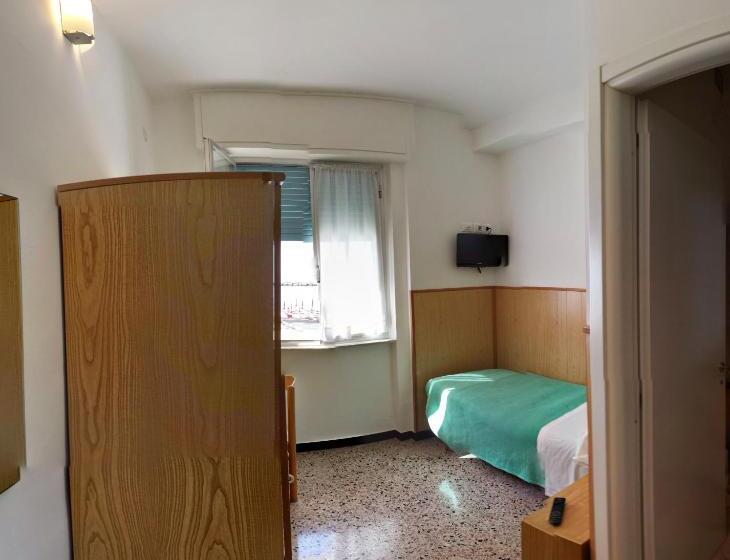 スタンダードシングルルーム, Albergo Anita