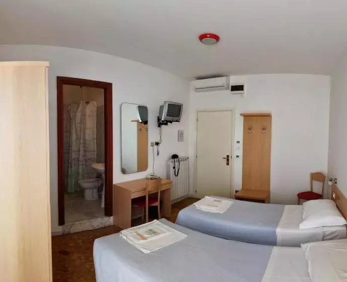 Standard-huone Parveke, Albergo Anita