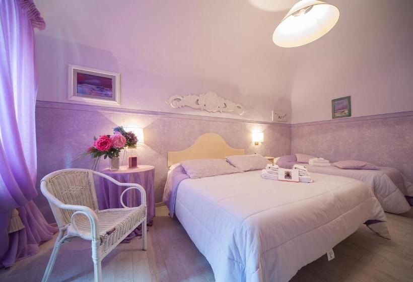 スタンダードトリプルルーム, Albergo Etruria