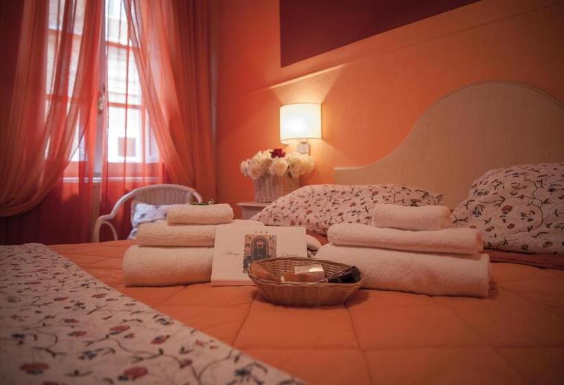 1ベッドルームアパートメントをつなぐ, Albergo Etruria