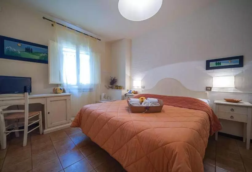 اتاق اکونومی, Albergo Etruria