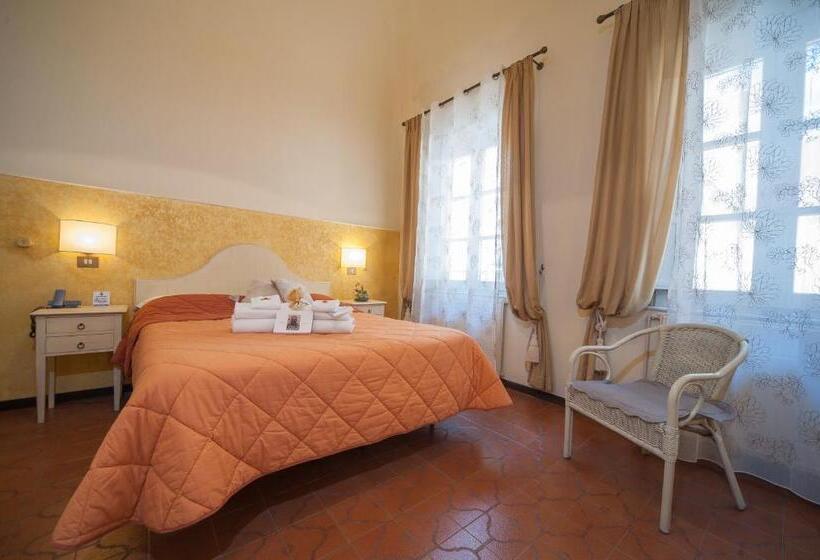 スタンダードルーム, Albergo Etruria