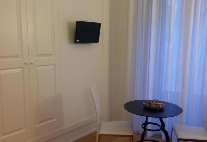 סוויטה דלוקס, Stella Casabono