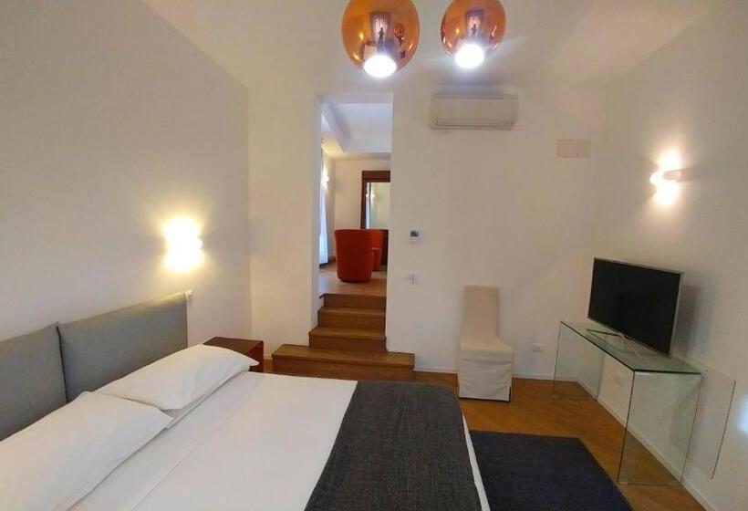 סוויטה עם טרסה, Stella Casabono