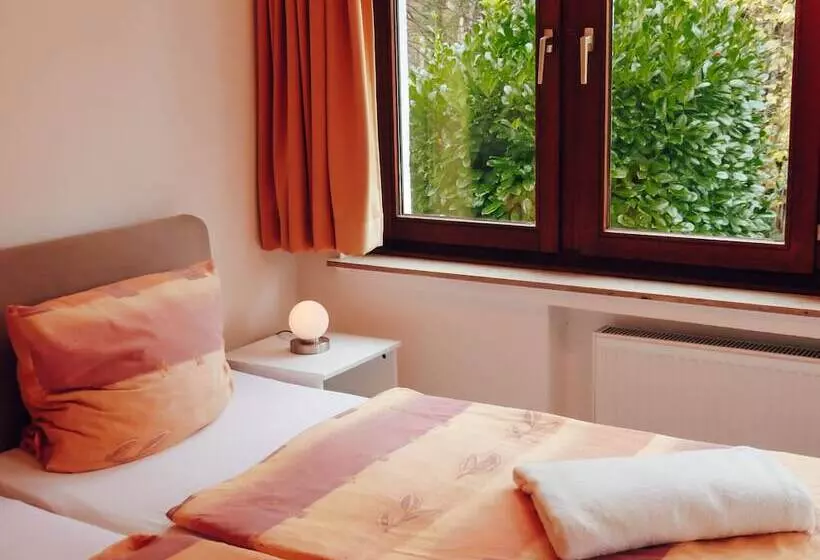 コンフォートルーム, Privatzimmer Bellevue