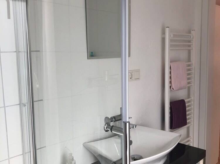 컴포트 룸, Privatzimmer Bellevue