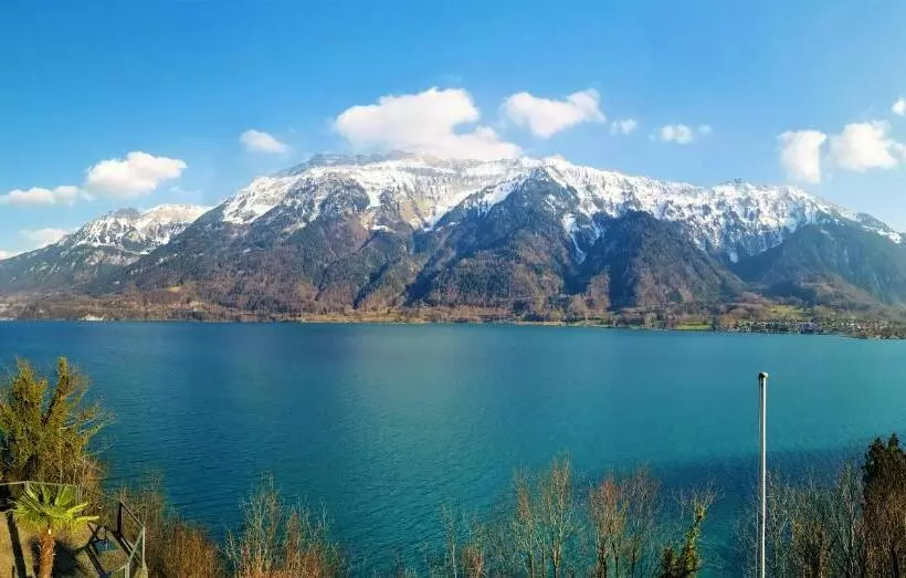 Standardzimmer mit Seeblick, Brienzersee