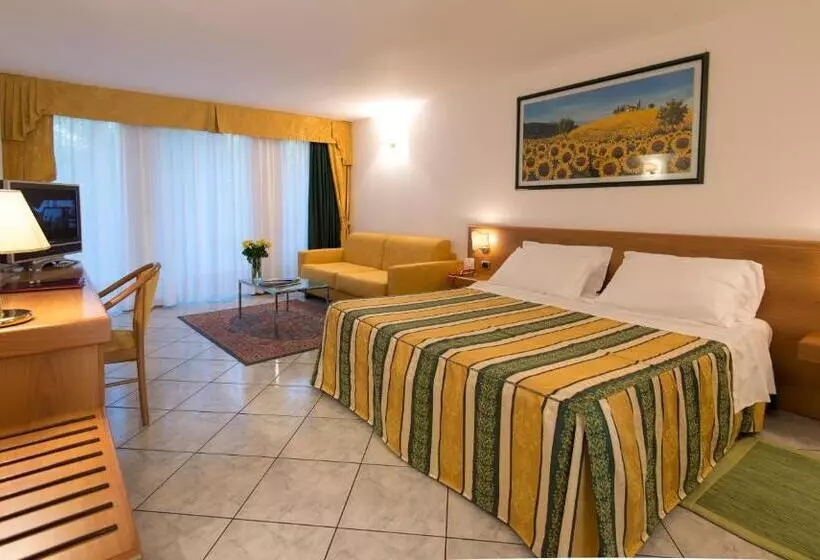 اتاق سوپریور در طبقه همکف, Capri Bardolino 3s