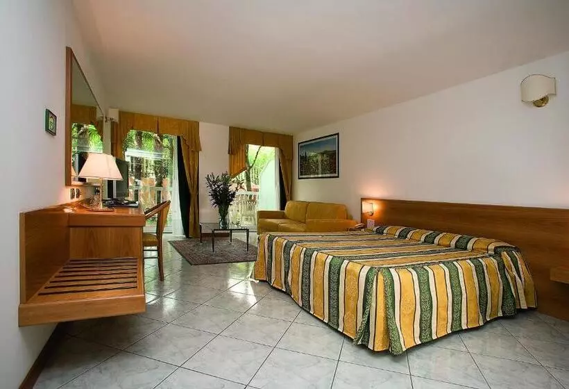 اتاق سوپریور در طبقه همکف, Capri Bardolino 3s