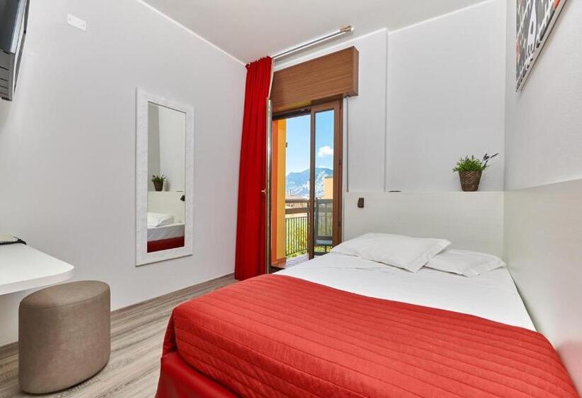 Номер Deluxe Одноместный, Catullo