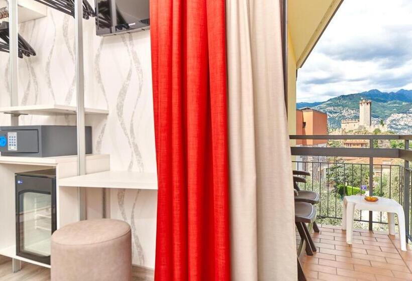 Номер Стандарт, Catullo