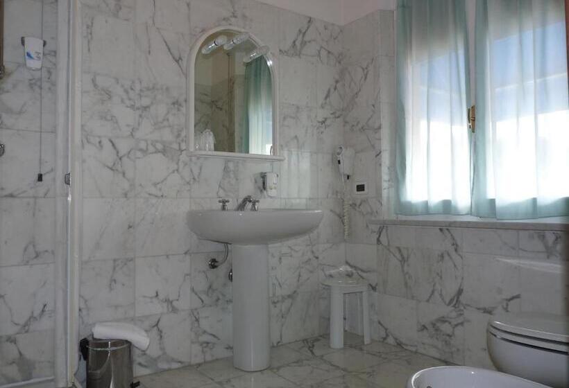 スタンダードルーム, Daisy