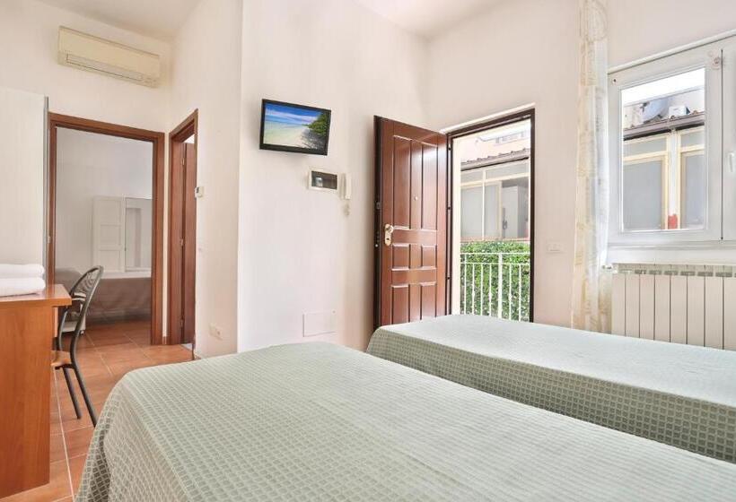 スタンダードトリプルルーム, Daisy