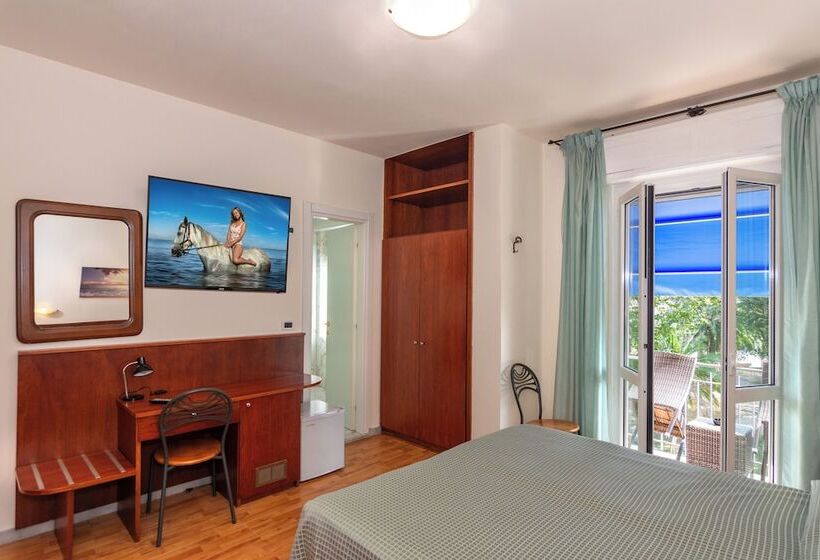 バルコニー付きスタンダードルーム, Daisy