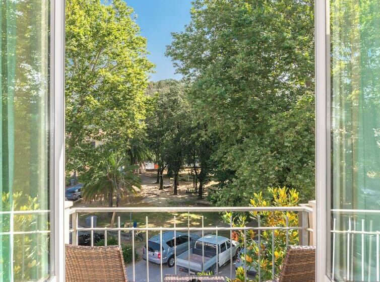 バルコニー付きスタンダードルーム, Daisy