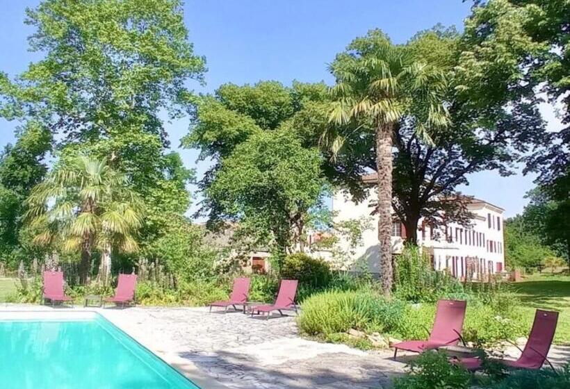 스탠다드 룸, Domaine De Rasigous