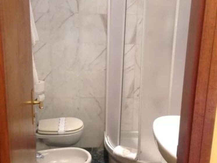 高级大房间, Due Mari