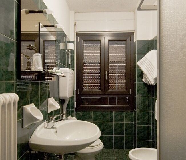 수피리어 싱글 룸, Europa