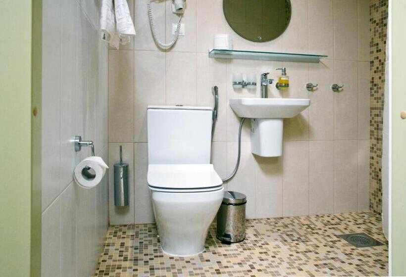 اتاق استاندارد سه نفره, Fra Mare Thalasso Spa