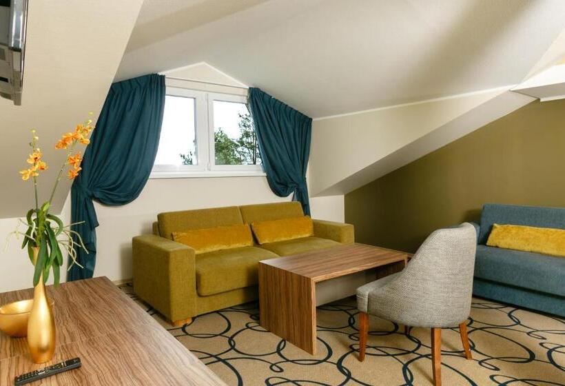 اتاق لوکس, Fra Mare Thalasso Spa