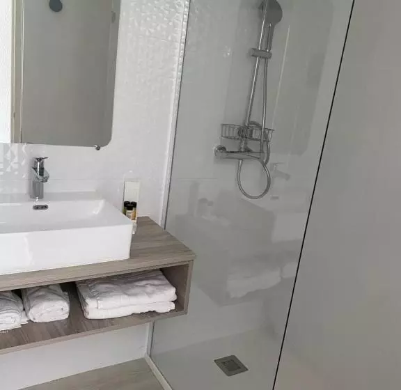トリプルクラシックルーム, Hôtel Saint Clair, Côté Plage