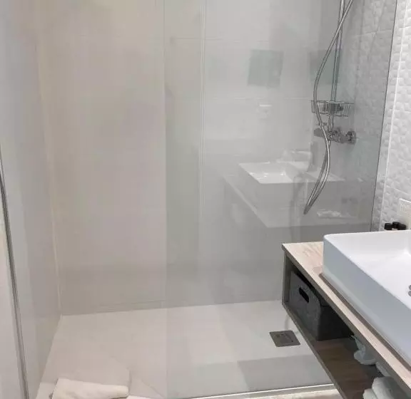トリプルクラシックルーム, Hôtel Saint Clair, Côté Plage