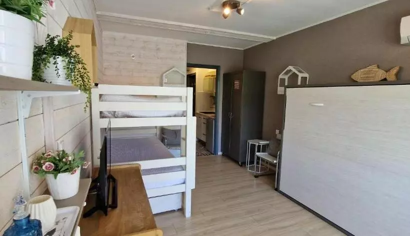 クラシックスタジオ, Hôtel Saint Clair, Côté Plage