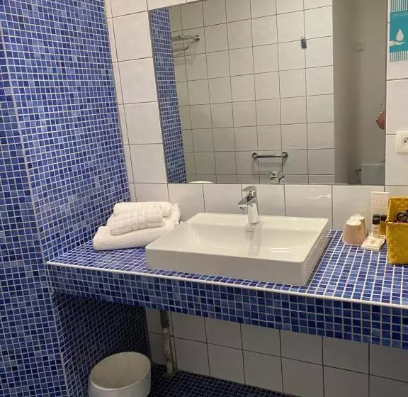 スタンダード４人部屋, Hôtel Saint Clair, Côté Plage