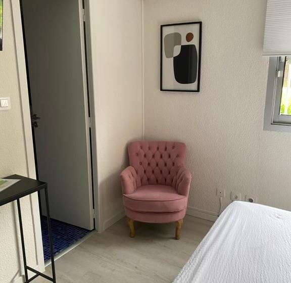 Четырехместный Номер Стандарт, Hôtel Saint Clair, Côté Plage