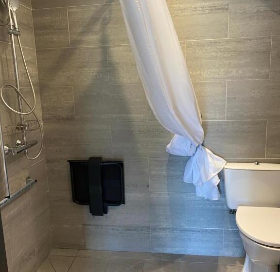 Номер Стандарт Адаптированный для Инвалидов, Hôtel Saint Clair, Côté Plage