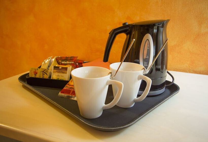 غرفة قياسية, L'antica Sosta