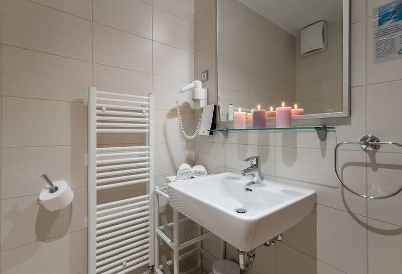 Quarto Estandar Vista Mar com Sacada, Maritimo