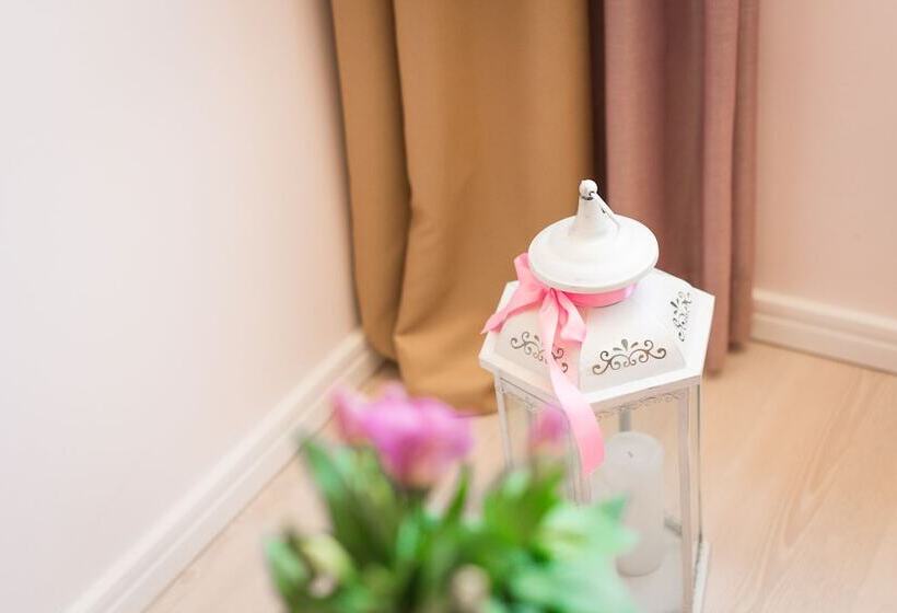 Júnior Suíte Vista Montanha, Maritimo