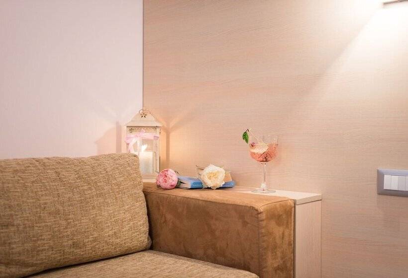 Júnior Suíte Vista Montanha, Maritimo