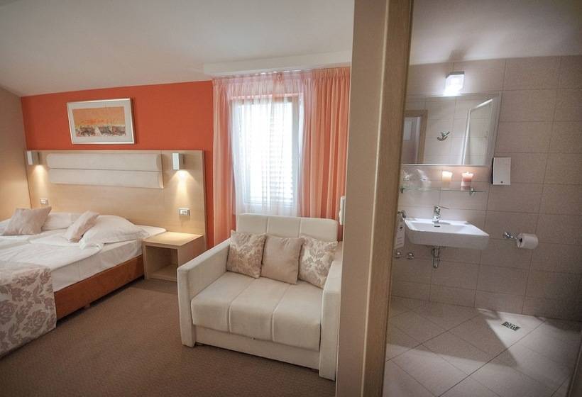 Quarto Estandar Vista Montanha, Maritimo