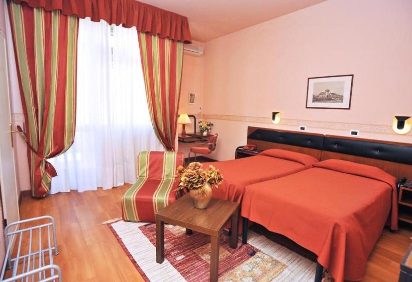 غرفة كلاسيكية, Massimo D'azeglio