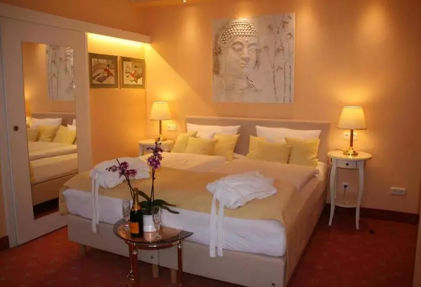 Standard-huone, Modena