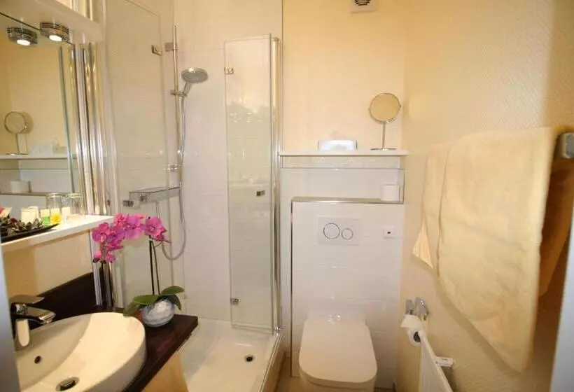Comfort-huone, Modena