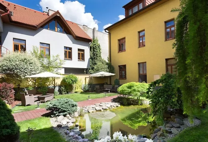 سوییت, Penzión Hradbová Old Town Residence & Spa
