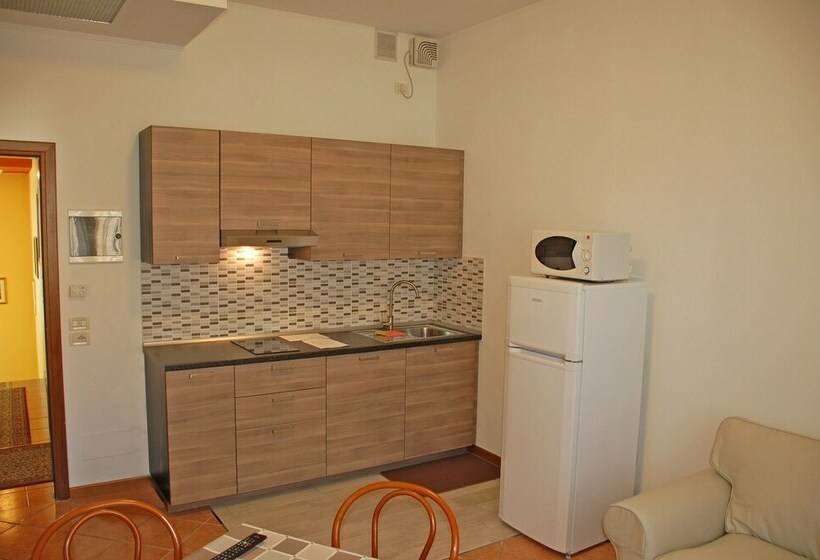 דירת חדר, Piccola Oasi