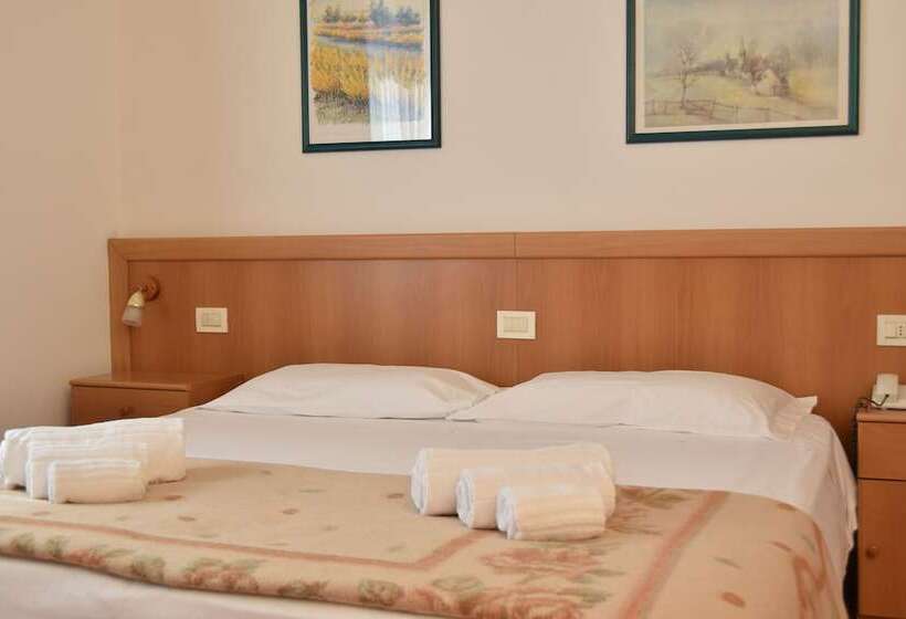 דירת חדר, Piccola Oasi