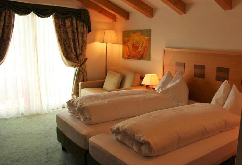 חדר סופריור עם מרפסת, Rotwand