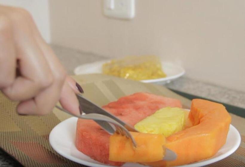 スーペリアースイート, Sandmelis