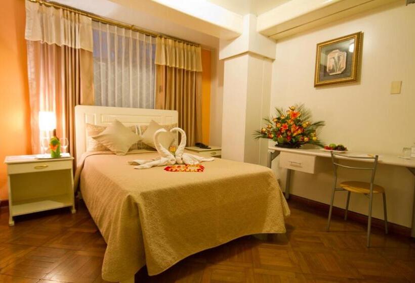 スタンダードルーム, Sandmelis