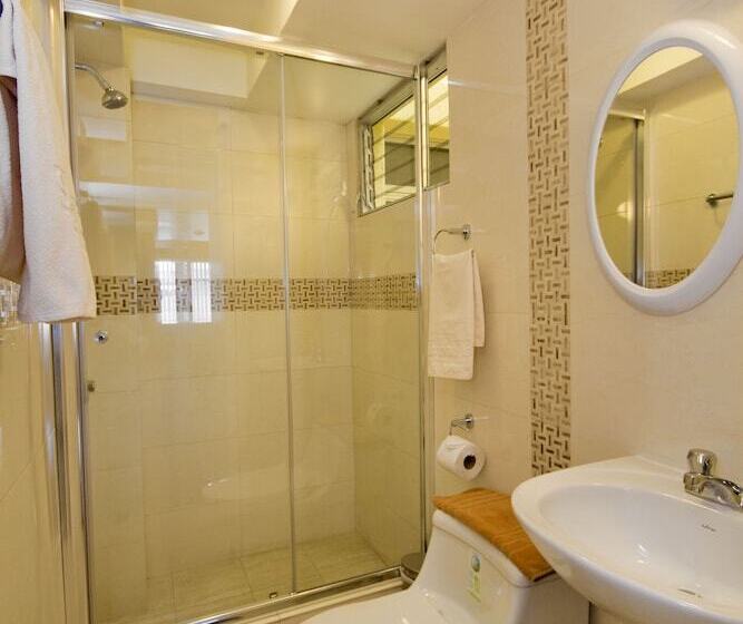 スタンダードルーム, Sandmelis