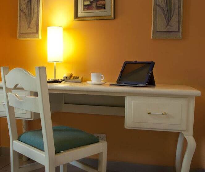 スタンダードルーム, Sandmelis