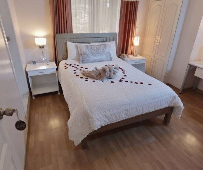 スタンダードルーム, Sandmelis